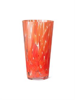 Casca Vase glasvase i rød fra Ferm Living