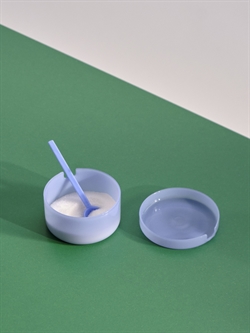 Borosilicat Cuisine bowl - skål med låg i jadeblå fra HAY