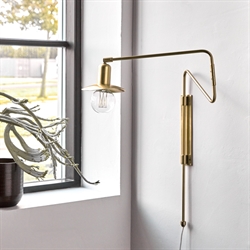 HDSwing væglampe messing med svingarm med skærm fra House Doctor