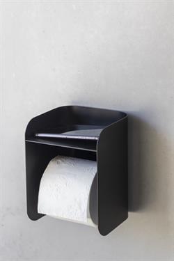 Carry toiletrulleholder med hylde i sort fra Mette Ditmer