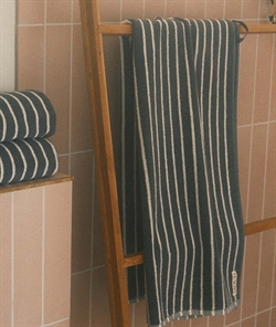 LINO stribet håndklæde - Moss Green fra MOUD Home flere størrelser