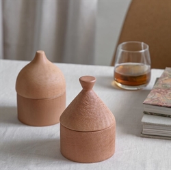 Rustic keramik krukke med låg – 14,5 cm fra MOUD Home