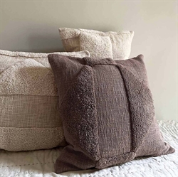 Kala beige pudebetræk 40x60 cm fra MOUD Home