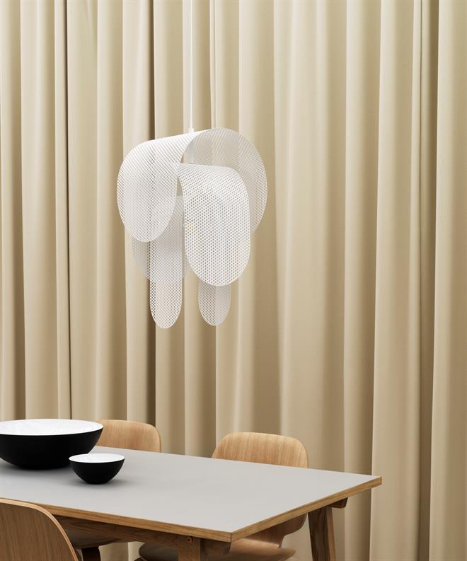 Superpose loftlampe hvid fra Normann Copenhagen