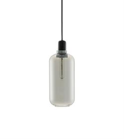 Amp loftlampe sort og smoke i large fra Normann Copenhagen