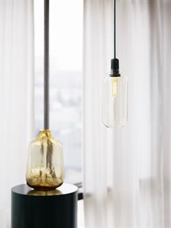 Amp loftlampe guld og grøn i large fra Normann Copenhagen