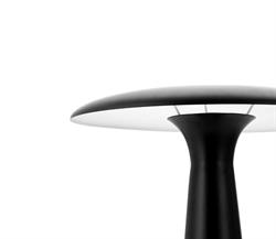 Shelter bordlampe i sort fra Normann Copenhagen