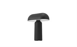 Porta bordlampe transportabel i sort fra Normann Copenhagen