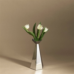 Hexa vase large i poleret rustfri stål fra Normann Copenhagen