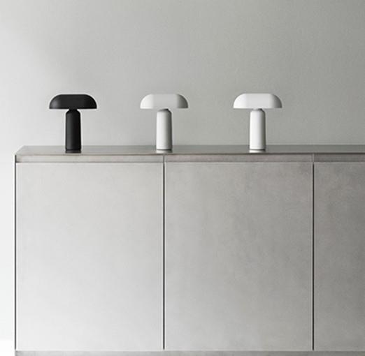 Porta bordlampe transportabel -flere farver fra Normann Copenhagen