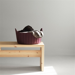 Colu kurv i bordeaux fra Normann Copenhagen