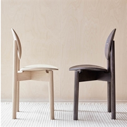 Oy Dining chair - spisebordstol i mørk træ fra OYOY