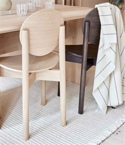 Oy Dining chair - spisebordstol i mørk træ fra OYOY