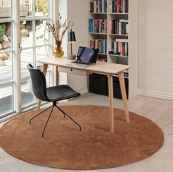 Tæppe Uni Color cognac Ø200 cm fra Tica Copenhagen
