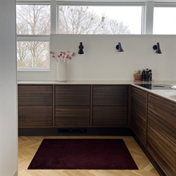 Måtte - løber Uni Colour bordeaux 67x120 cm fra Tica Copenhagen